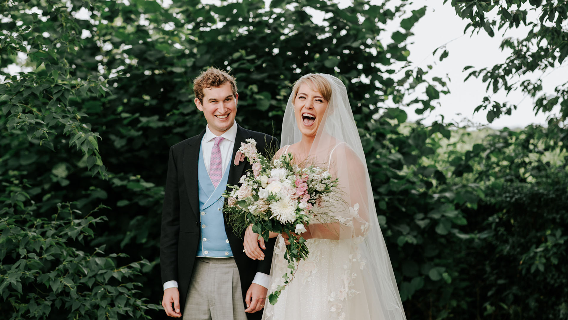 garden wedding of persephone and jamie smiling