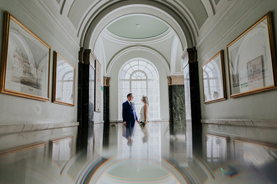 islington town hall elopement in london by london wedding photographer, creative wedding photography