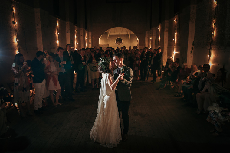 london wedding photographer captured first dance at dilston grove