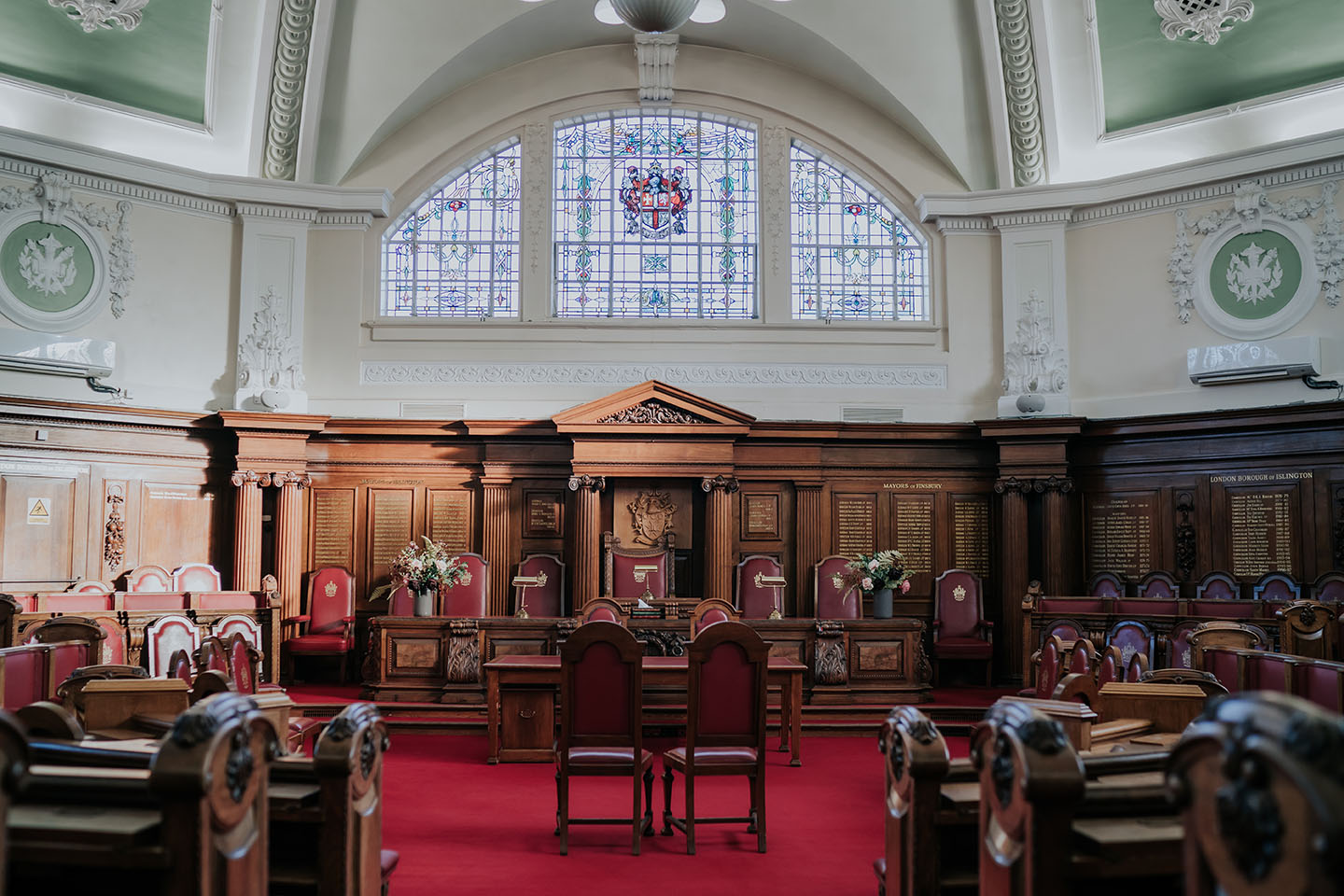 council chamber ceremony room at the islington town hall