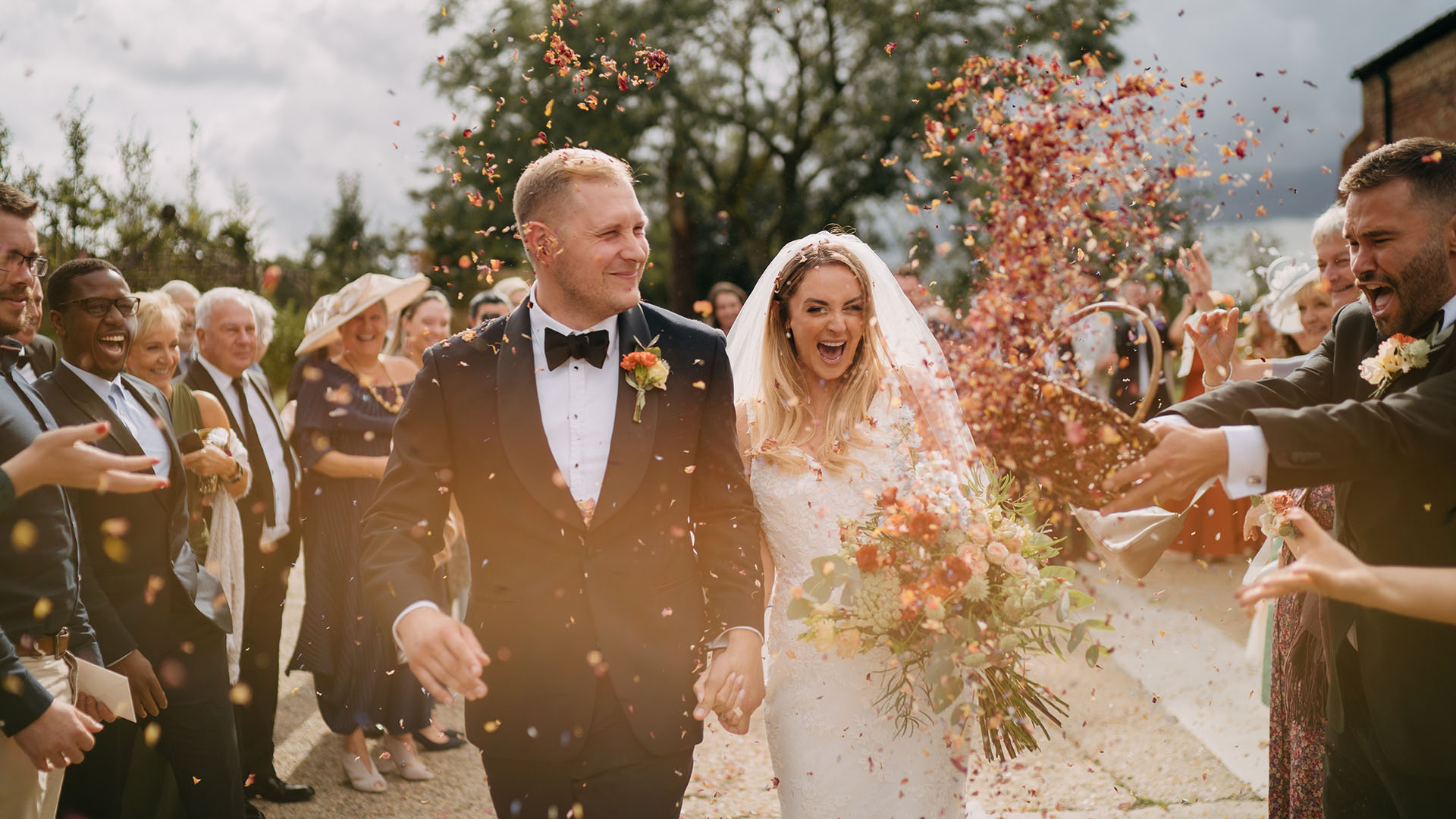 confetti exit at botley hill barn wedding