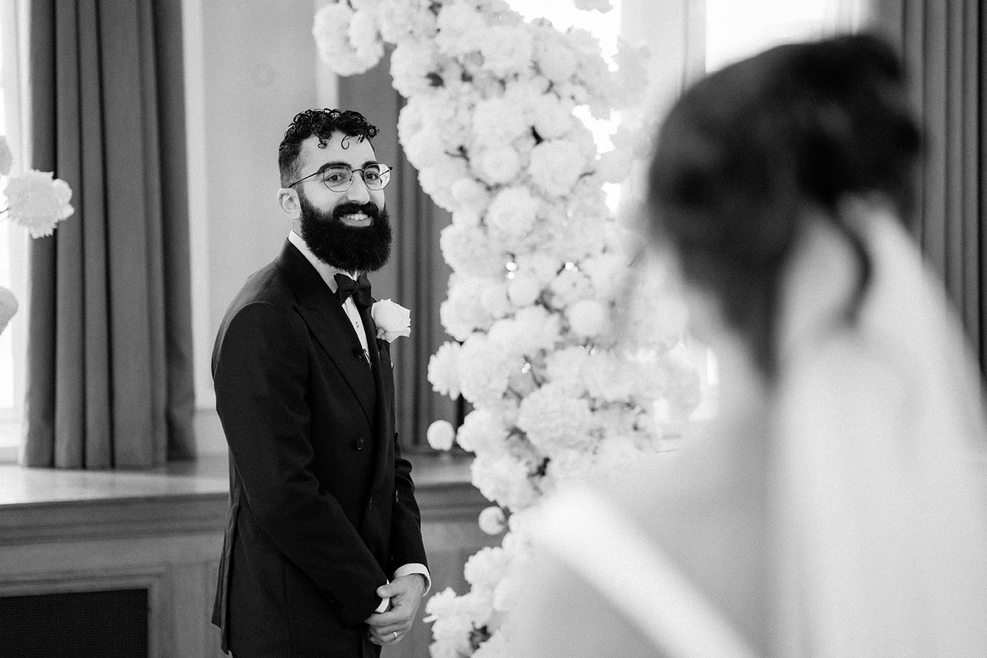 first look at andaz hotel wedding